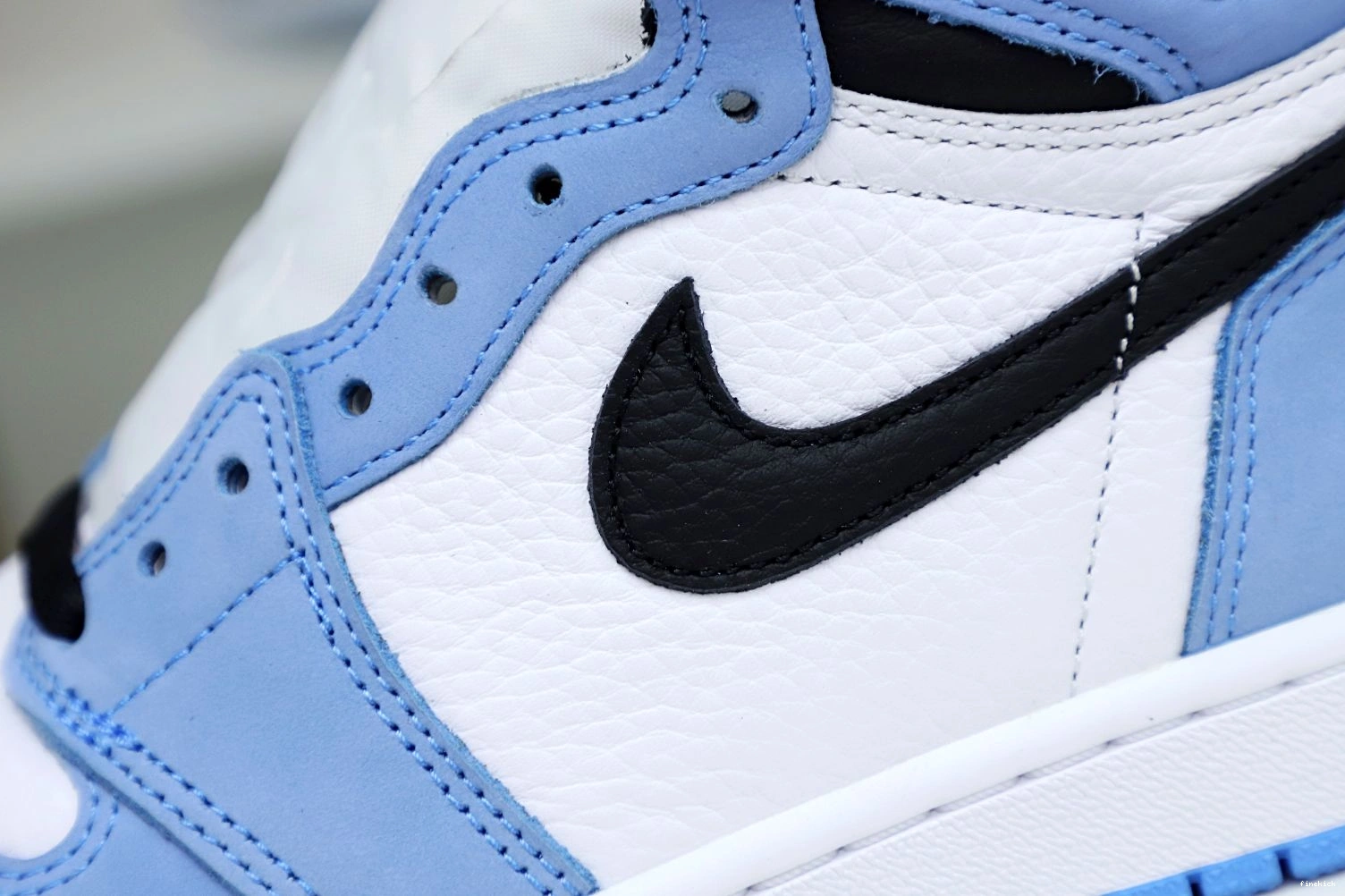 OG RETRO AIR 'UNIVERSITY 1 JORDAN HIGH 1016